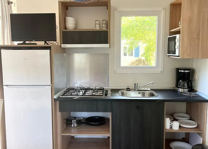 Mobil-home 3 Premium - La Faloise Campsite *